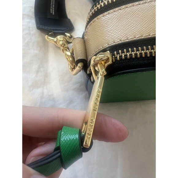 MARC JACOBS Snapshot Green Leather Camera Bag Gold Hardware new$325 - Picture 5 of 8